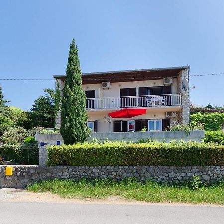 Apartments And Room Luka Klenovica Exterior photo