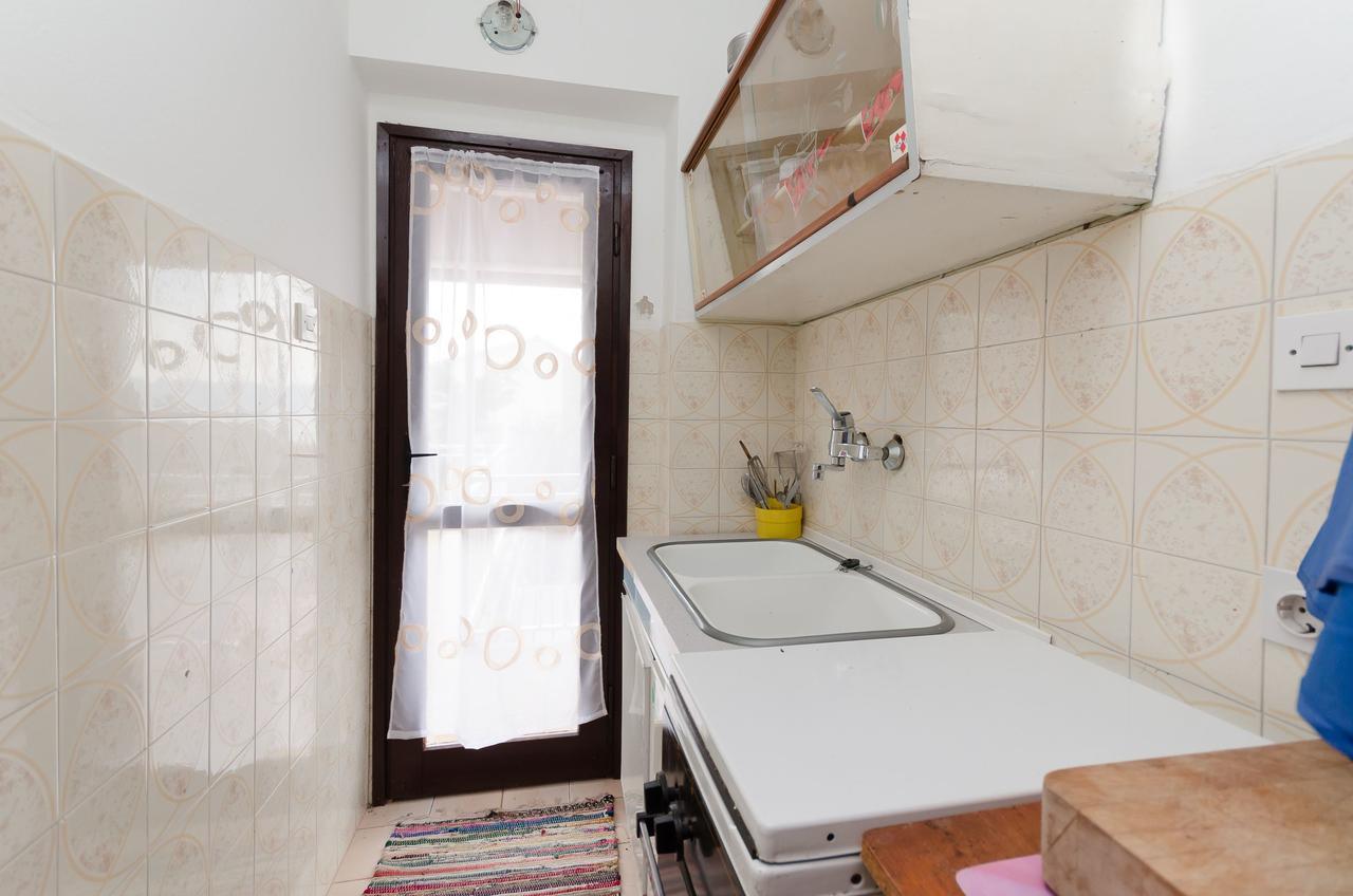 Apartments And Room Luka Klenovica Exterior photo